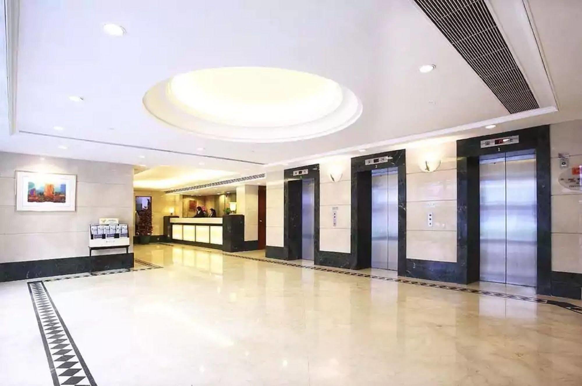 The South China Hotel Hongkong Kültér fotó